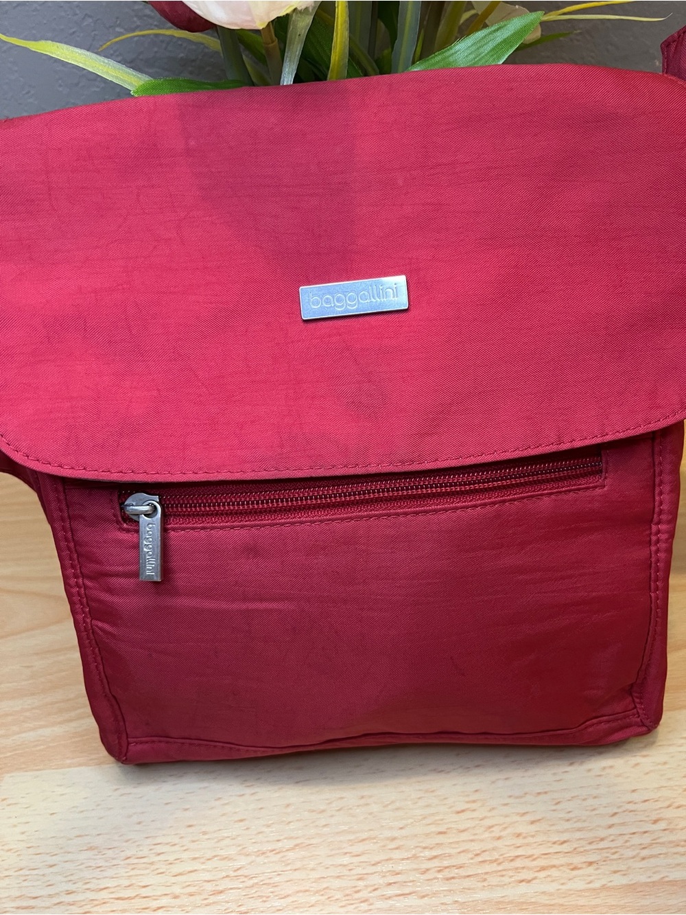 Baggallini Red Nylon Crossbody - Picture 2 of 12